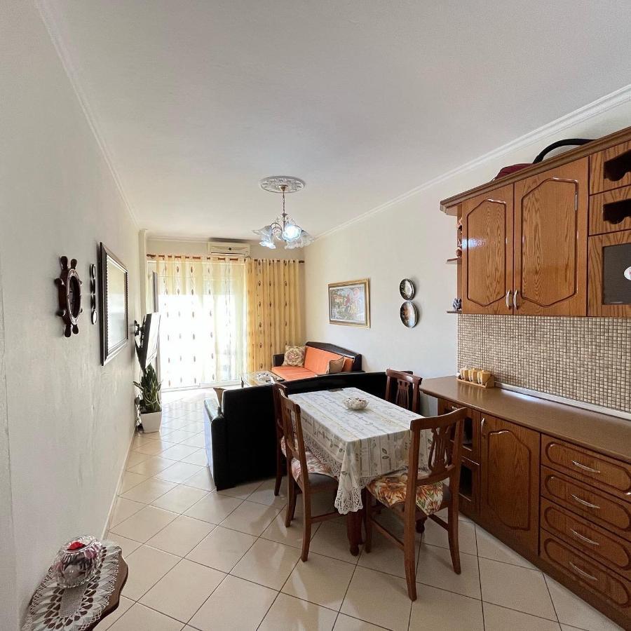 Sea View Apartment Vlorë Extérieur photo