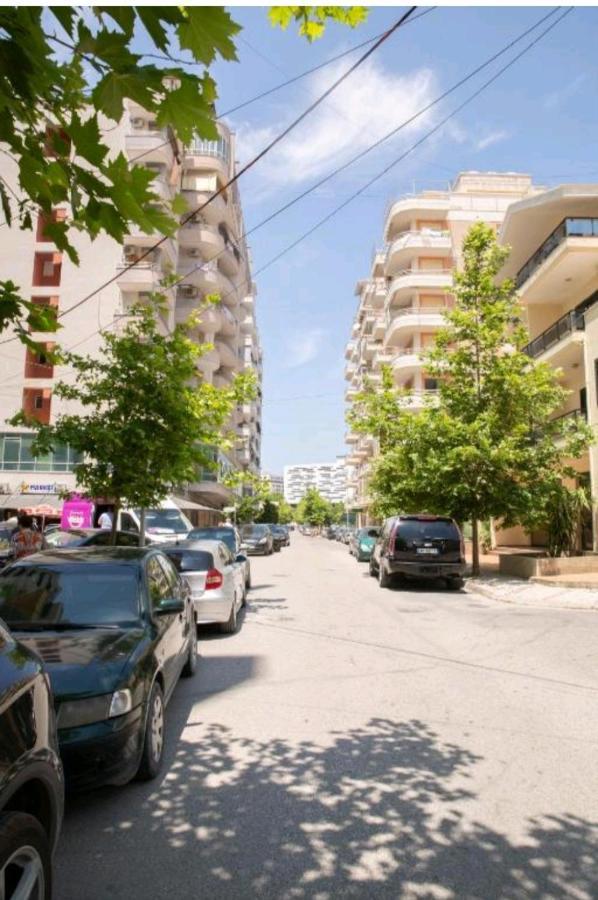Sea View Apartment Vlorë Extérieur photo
